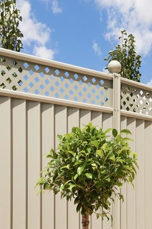 Fencing made from COLORBOND® steel